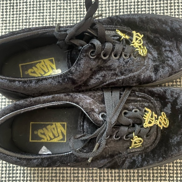 Vans velvet gold charm low top sneakers - Picture 2 of 4